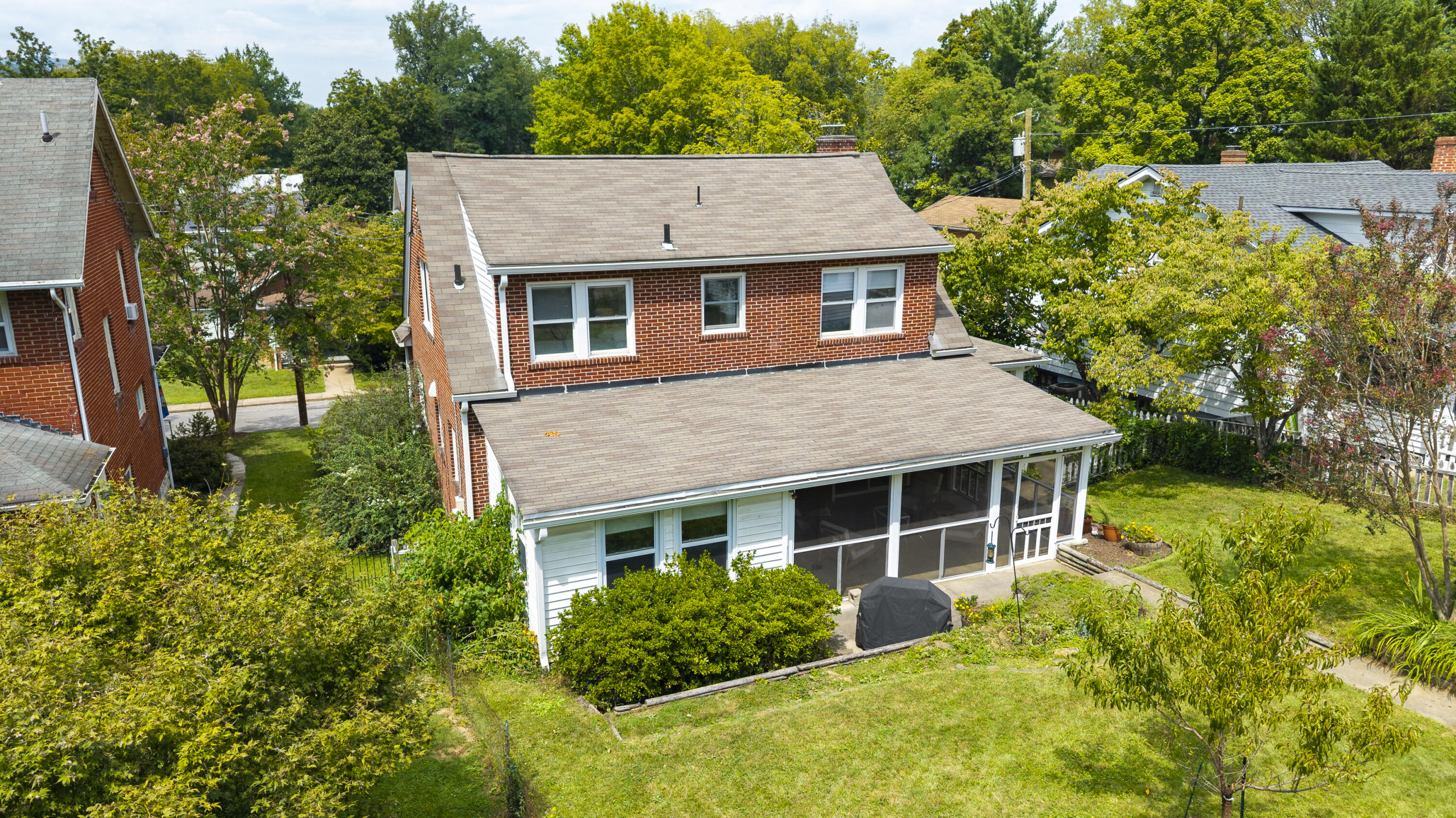 23 WESTSIDE Ct