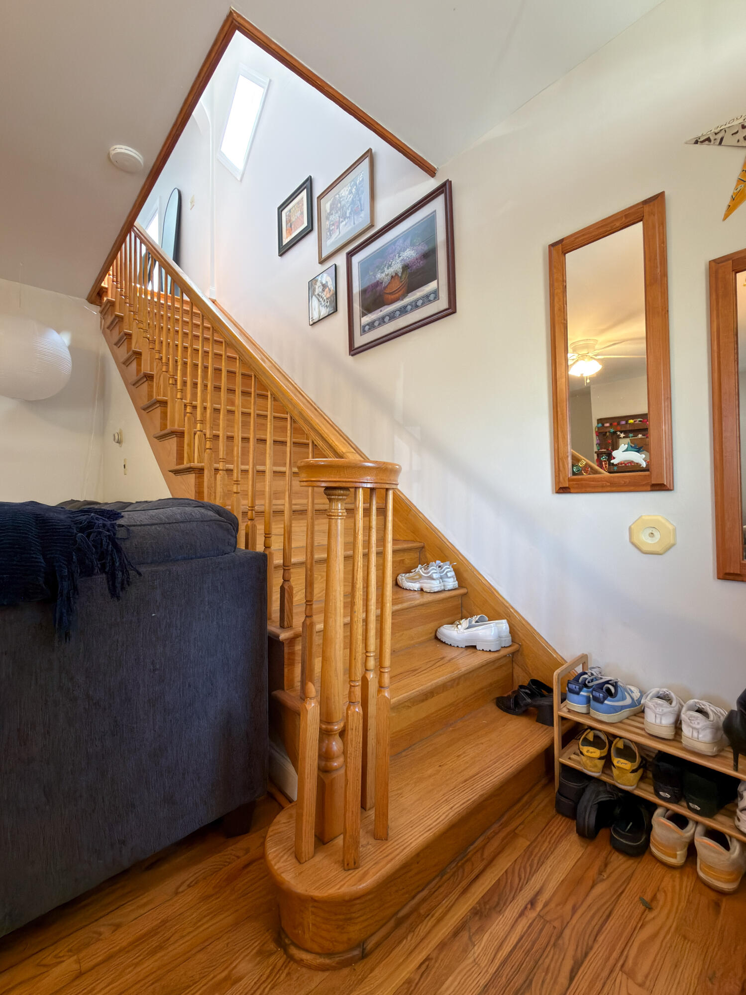 110 E HENRY St