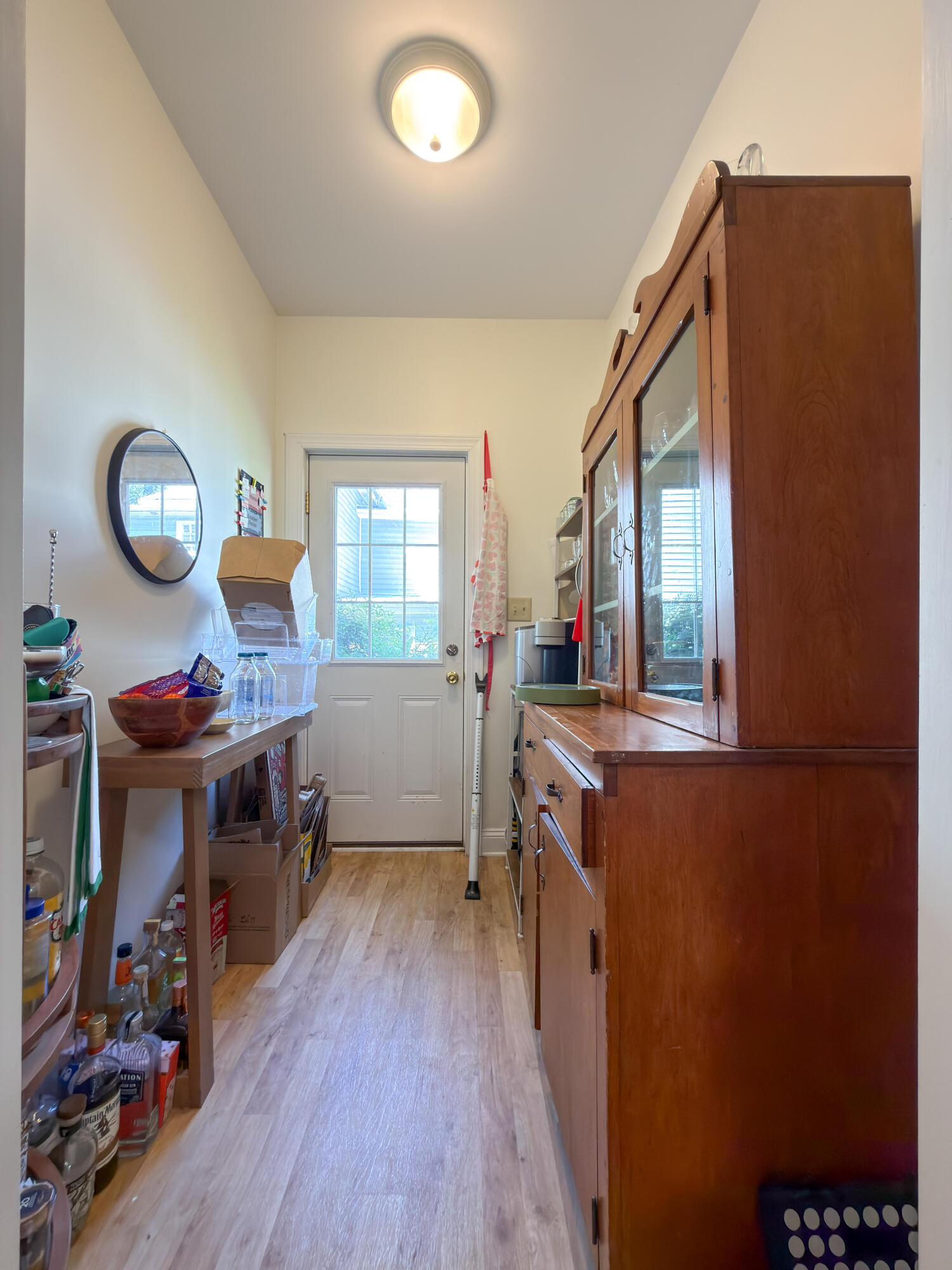 110 E HENRY St
