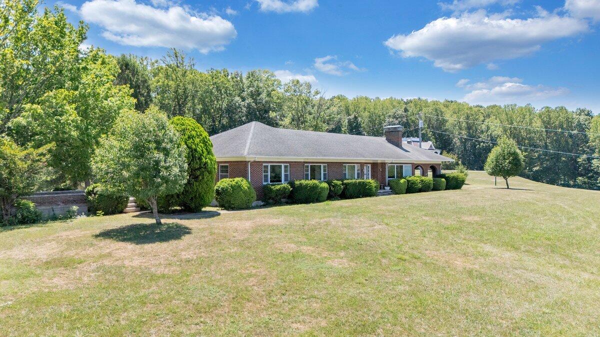 25266 Lee Highway