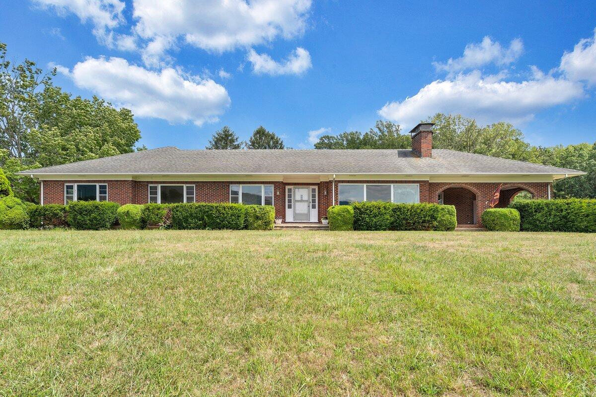 25266 Lee Highway