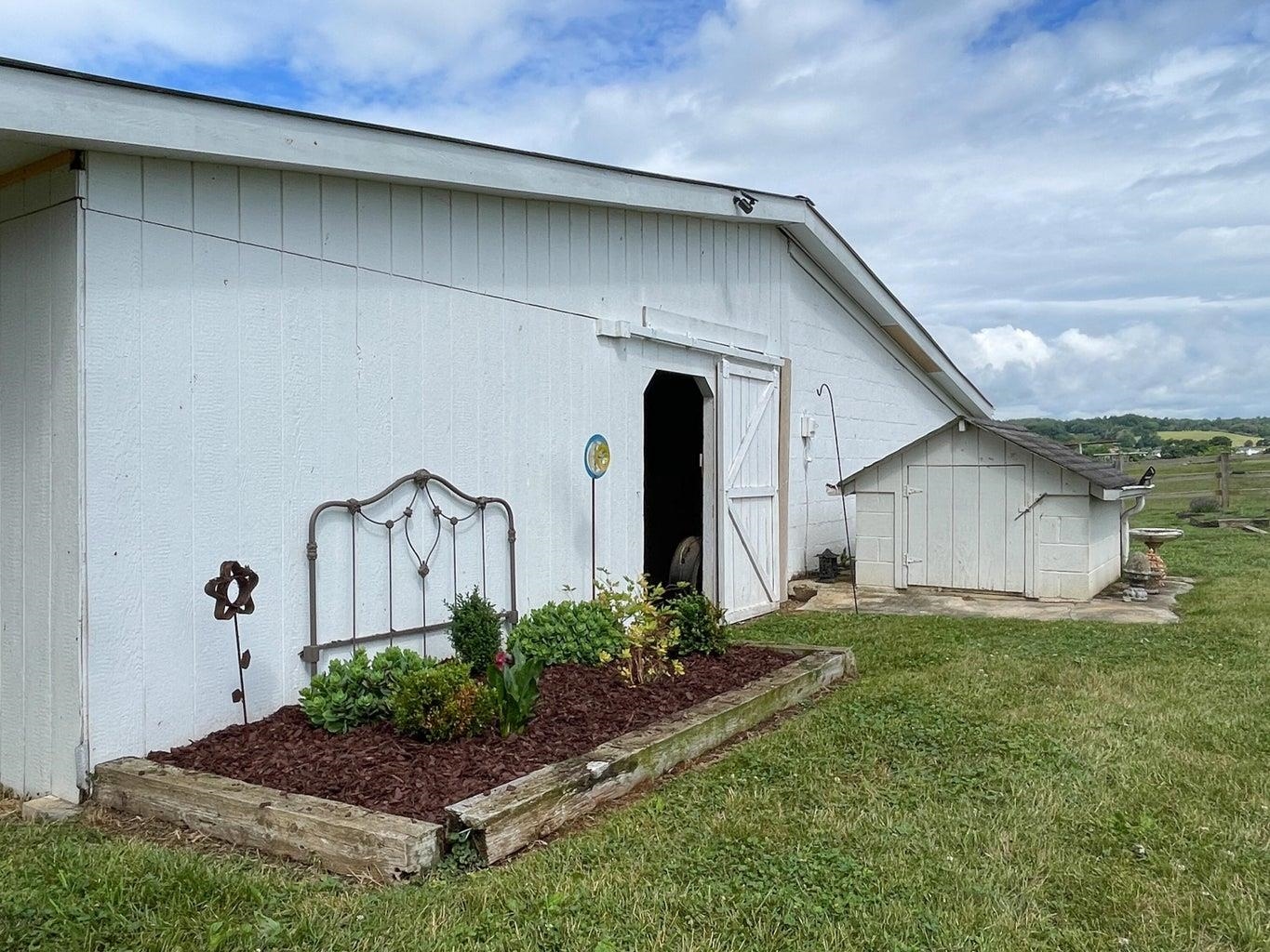 3416 FORGE RD