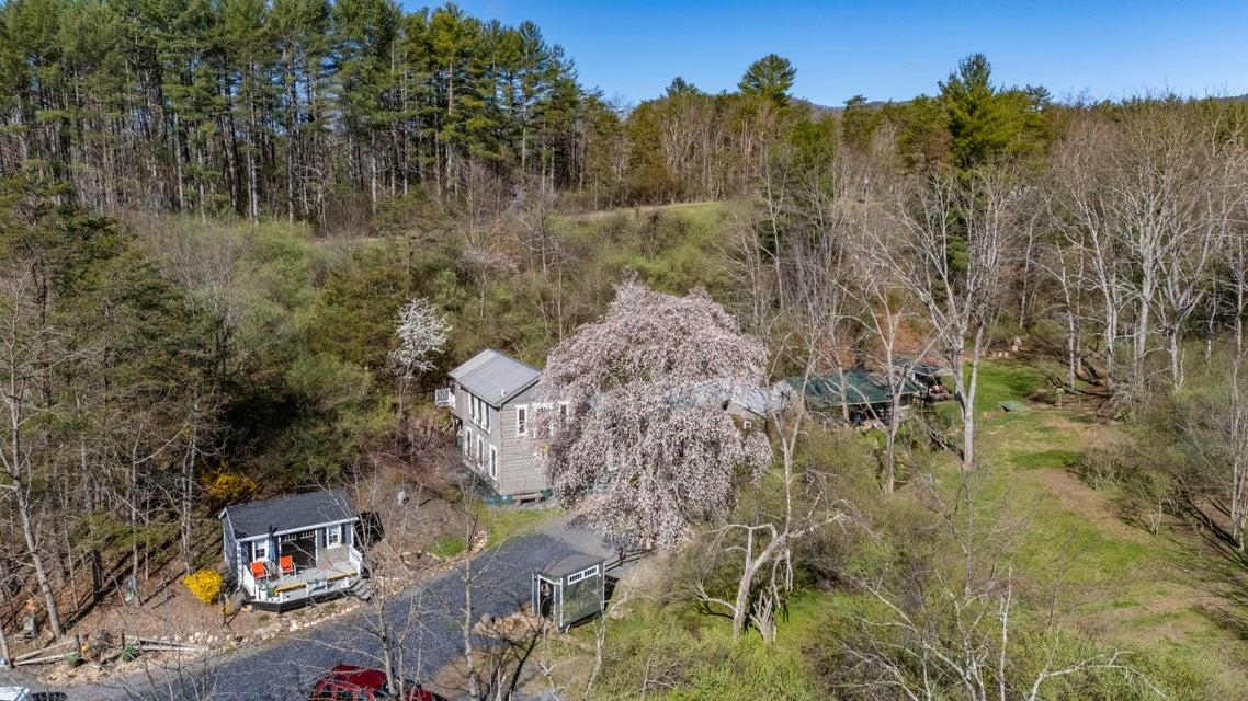 2665 VALLEY RD