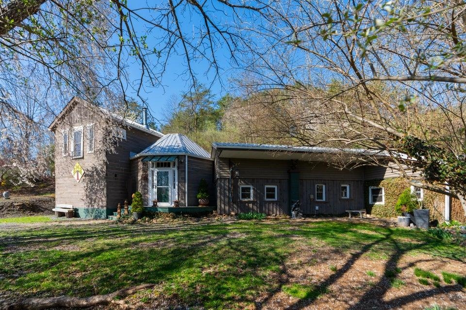 2665 VALLEY RD