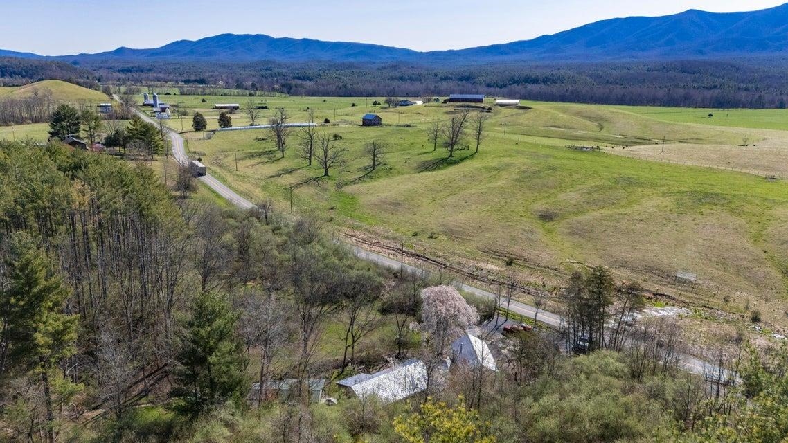 2665 VALLEY RD
