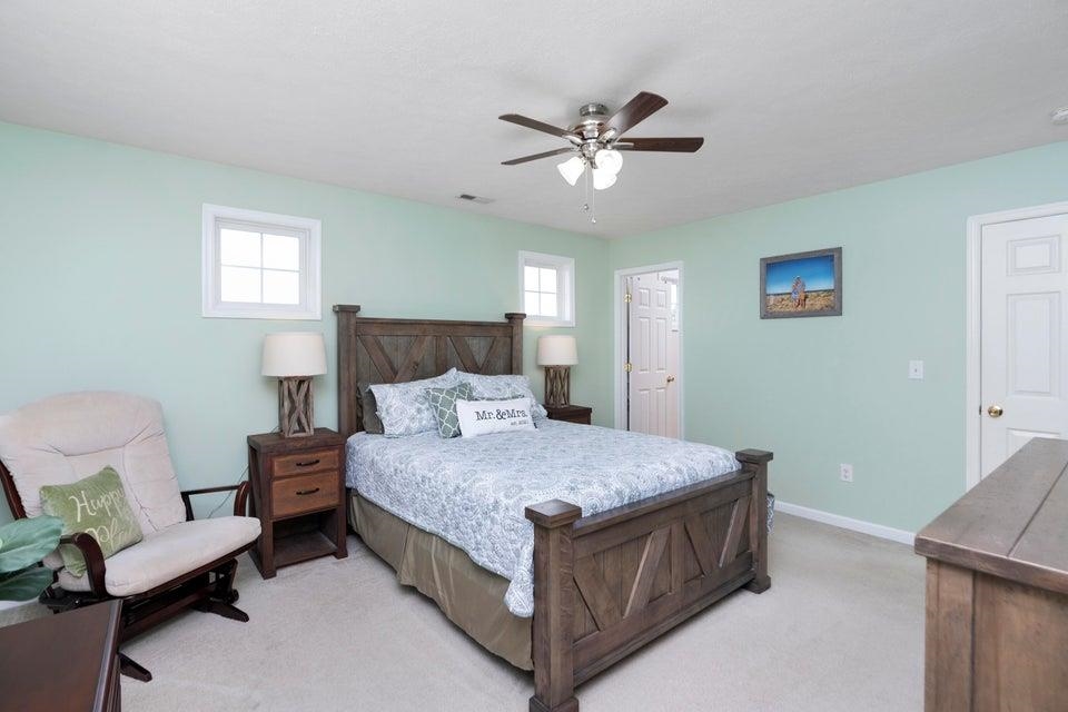 145 THOROUGHBRED CIR