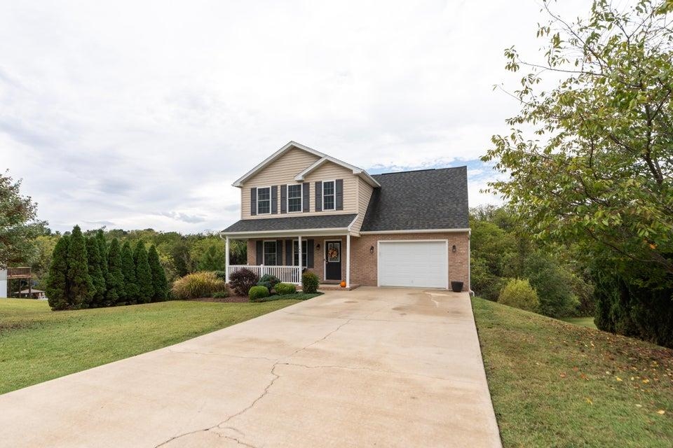 145 THOROUGHBRED CIR
