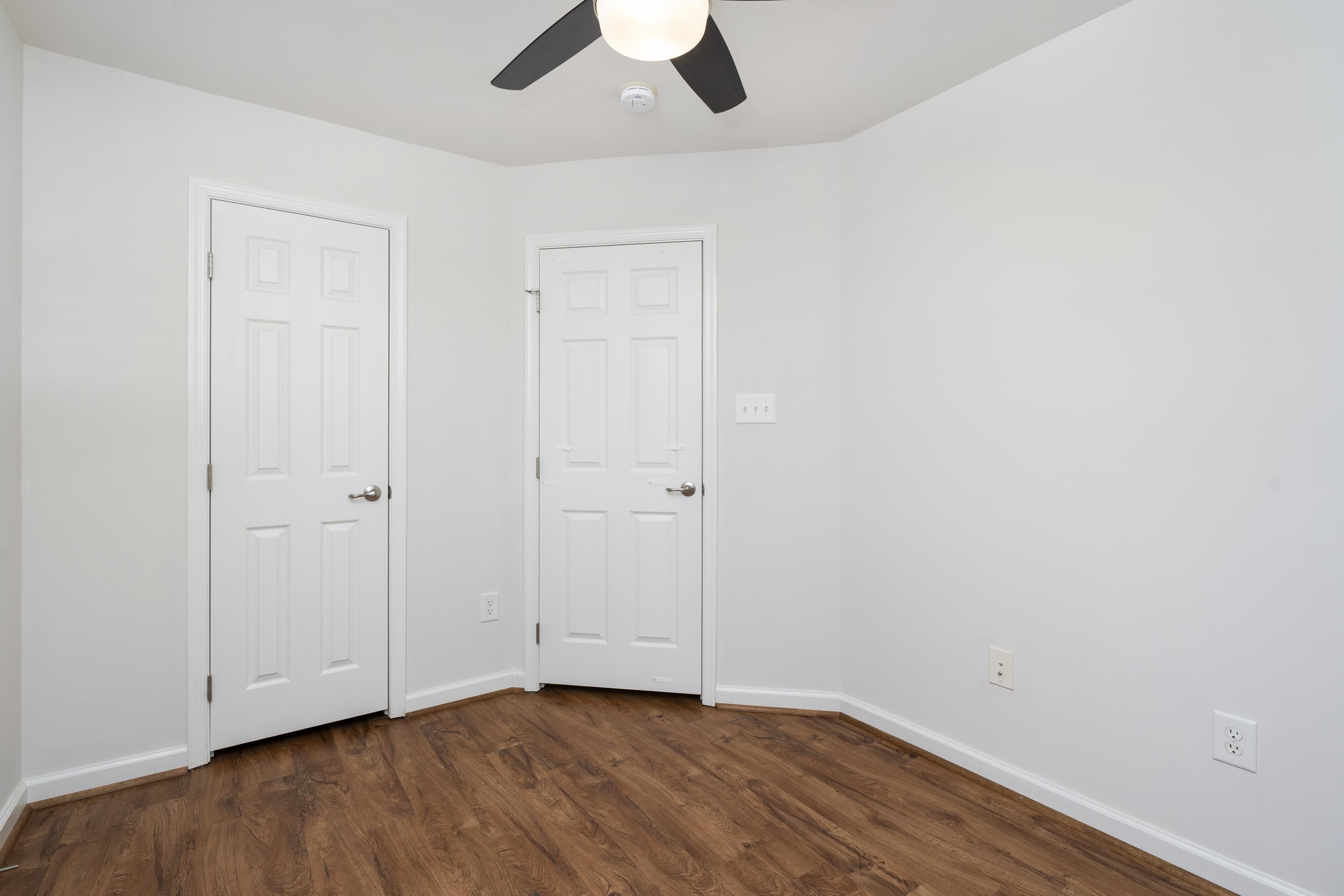 214 COLONY DR
