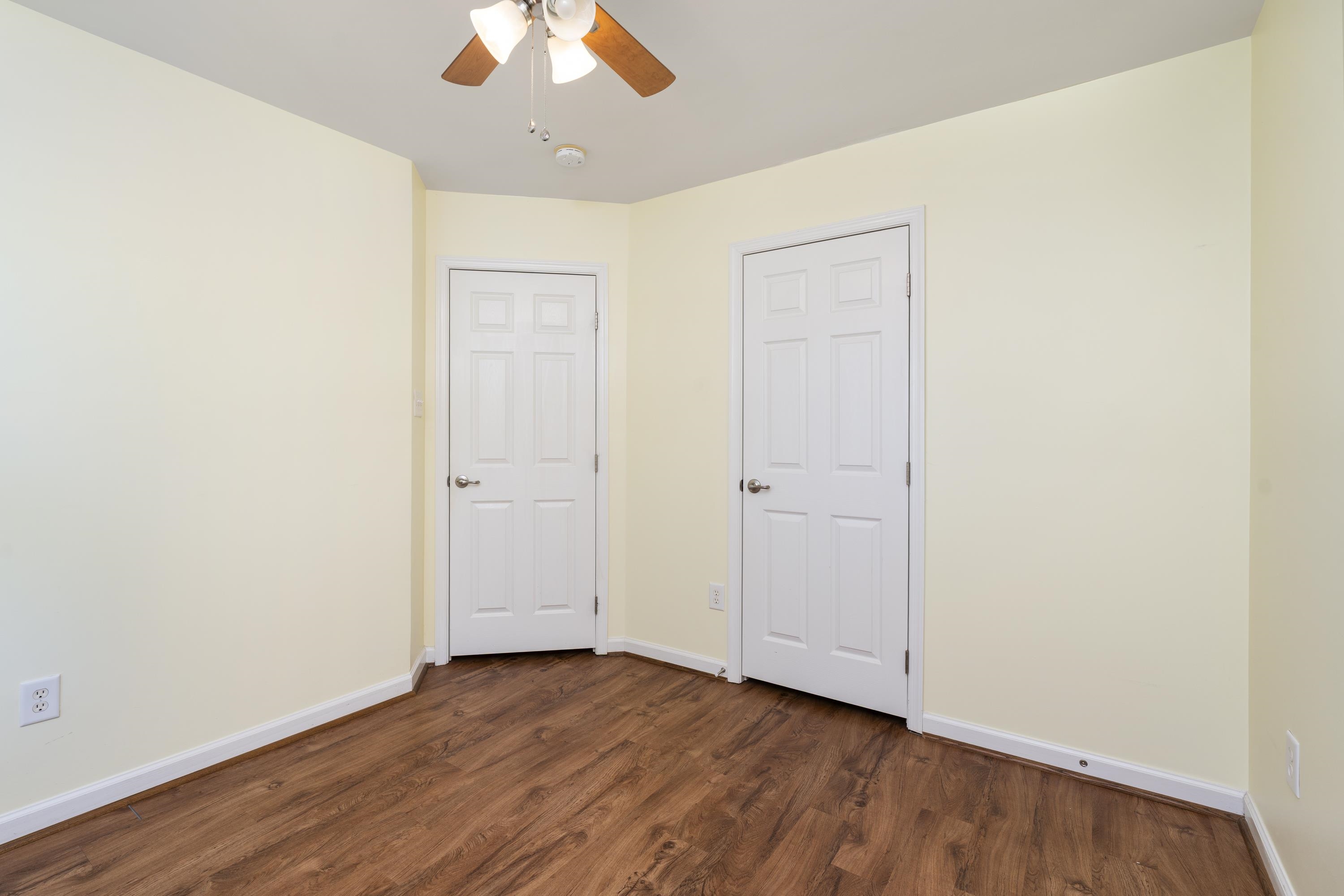 214 COLONY DR