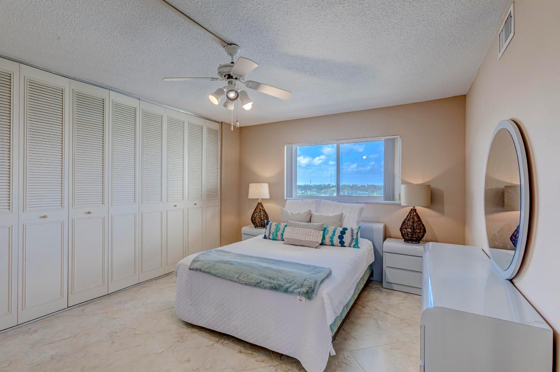 801 Lake Shore Drive Unit: 806