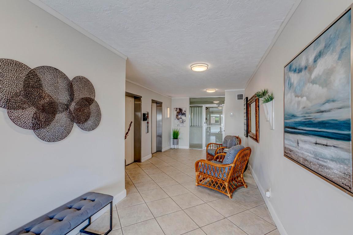 801 Lake Shore Drive Unit: 806