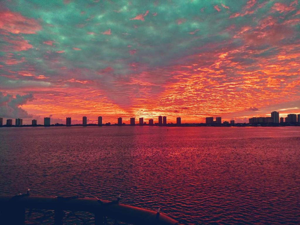 801 Lake Shore Drive Unit: 806