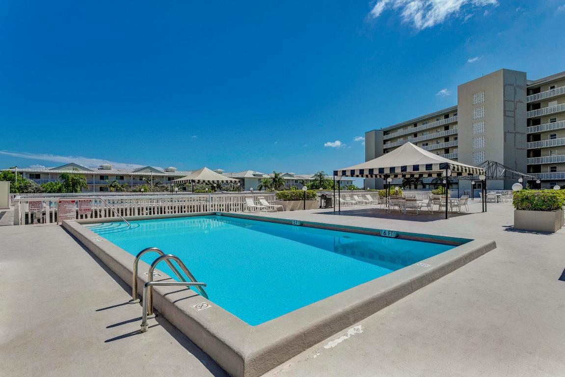 801 Lake Shore Drive Unit: 806