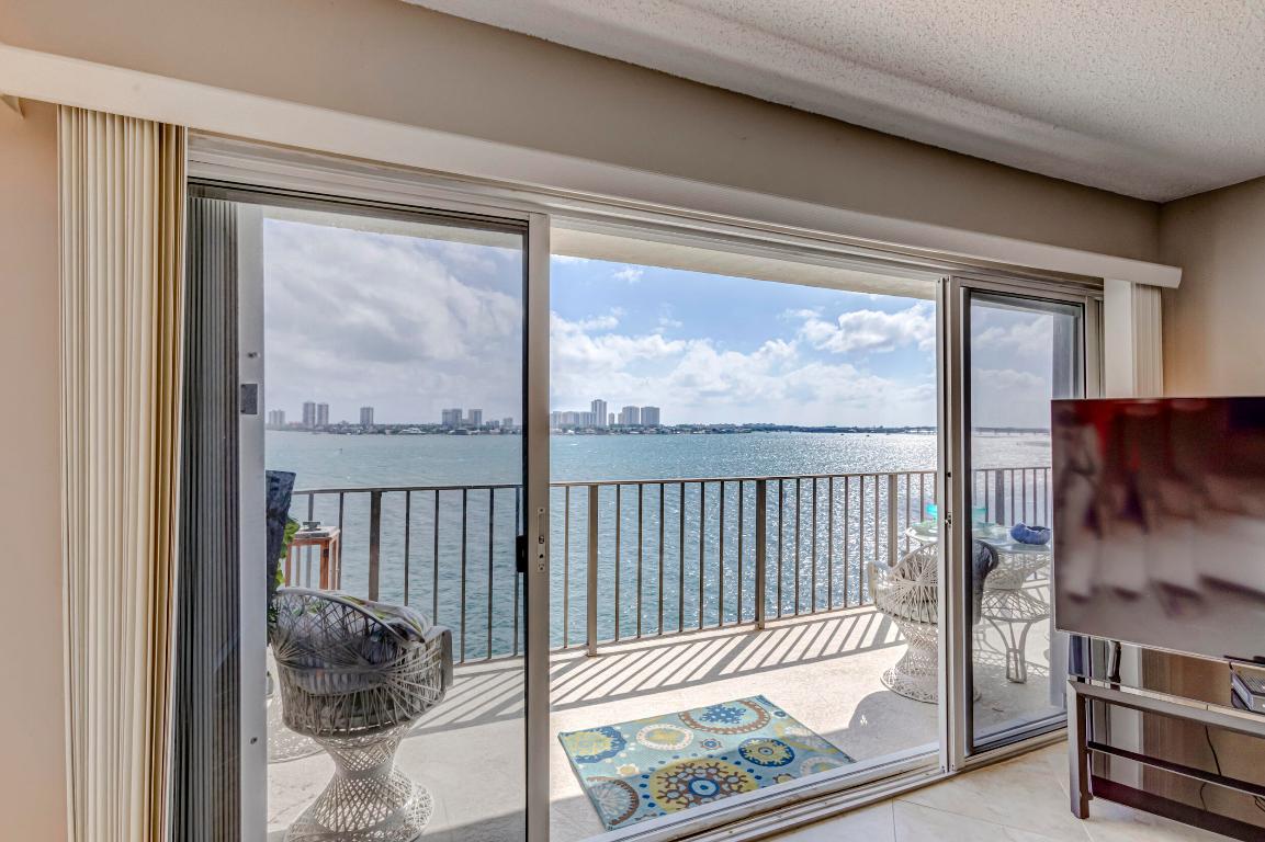 801 Lake Shore Drive Unit: 806