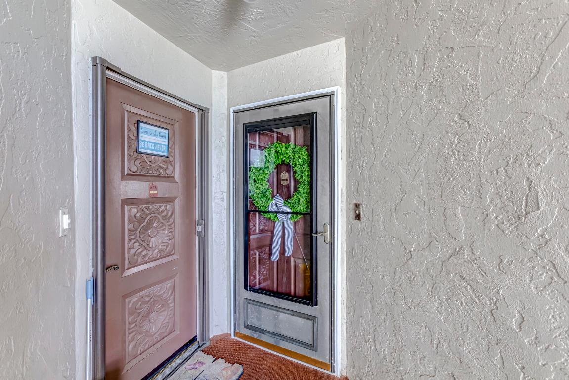 801 Lake Shore Drive Unit: 806