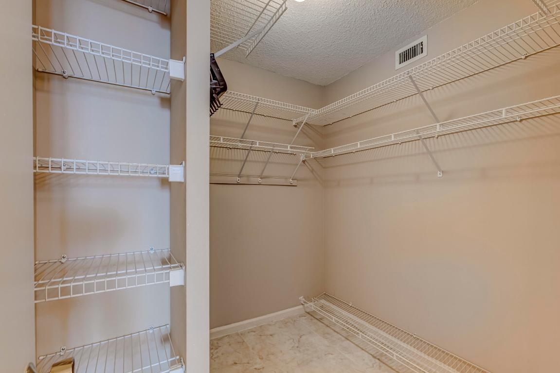 801 Lake Shore Drive Unit: 806