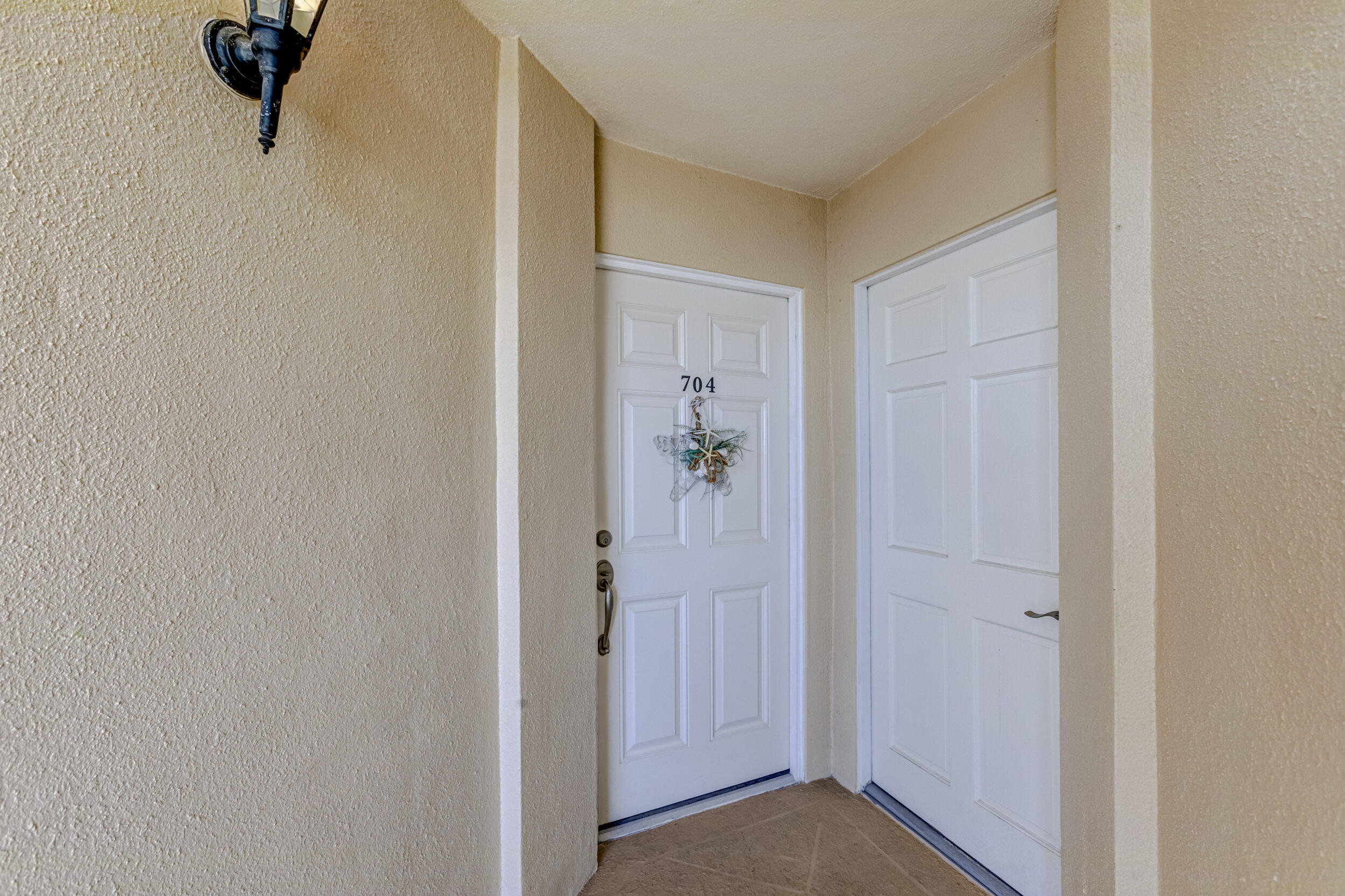 501 Lake Shore Drive Unit: 704