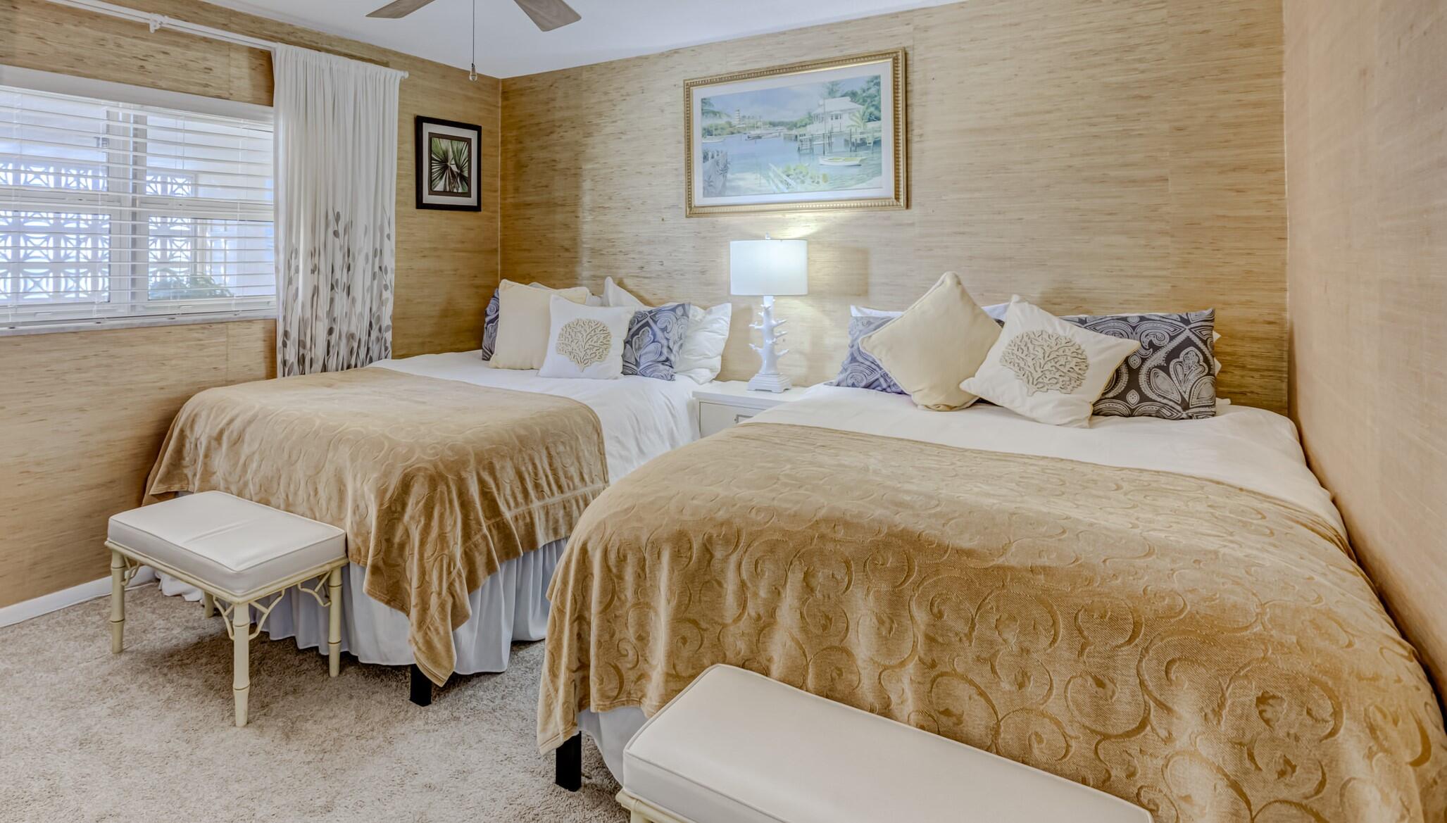 501 Lake Shore Drive Unit: 704