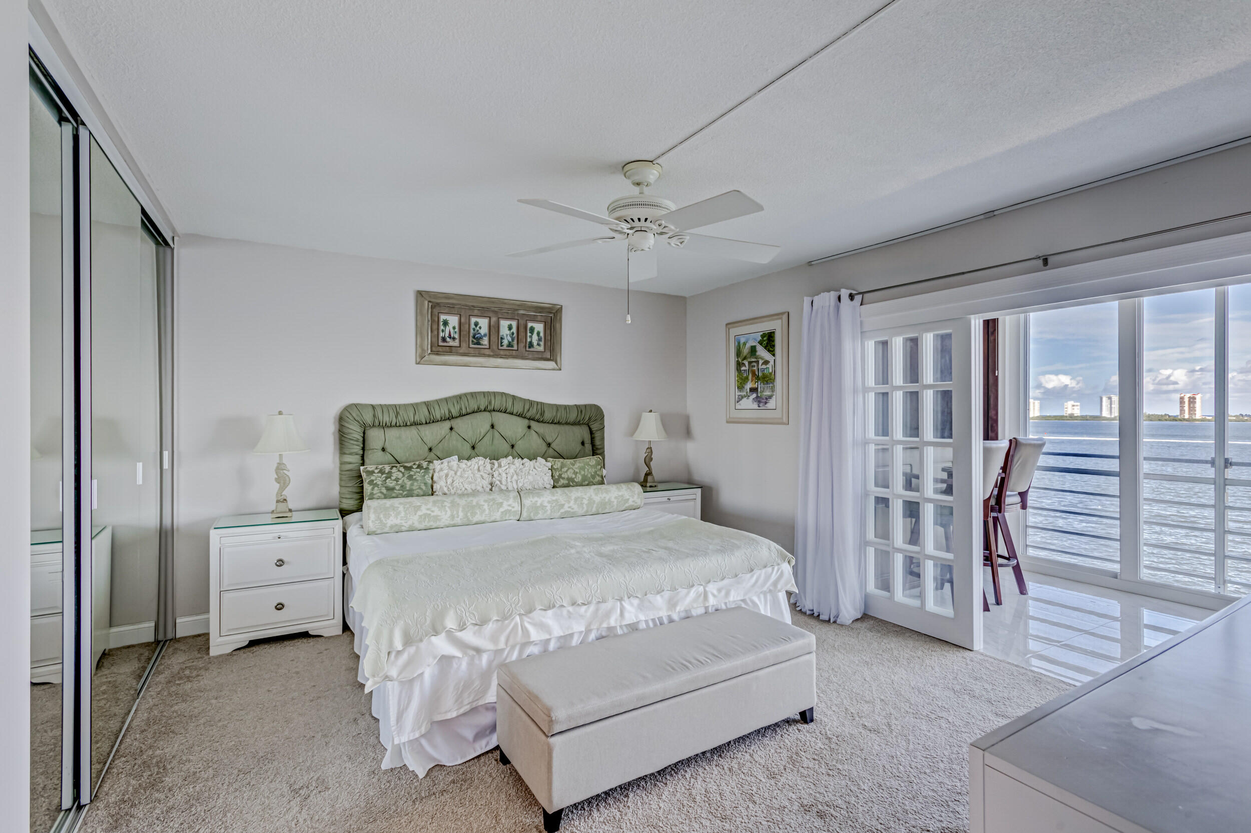 501 Lake Shore Drive Unit: 704