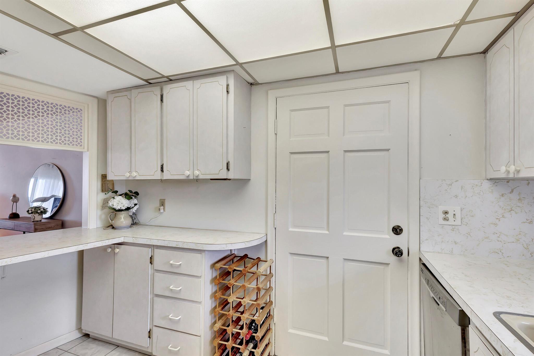 501 Lake Shore Drive Unit: 202