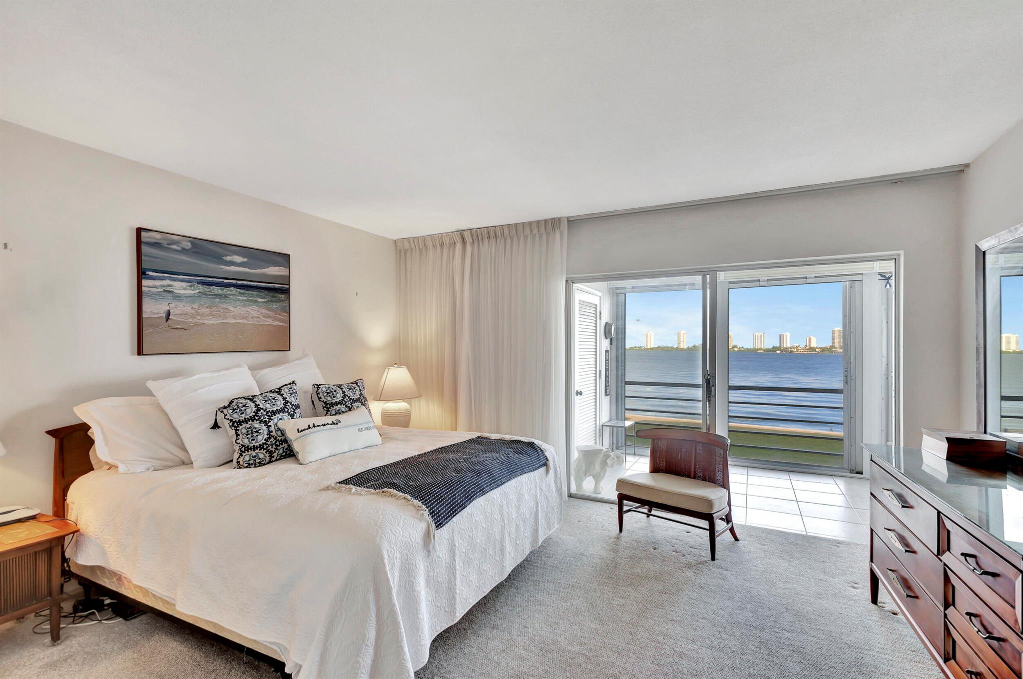 501 Lake Shore Drive Unit: 202
