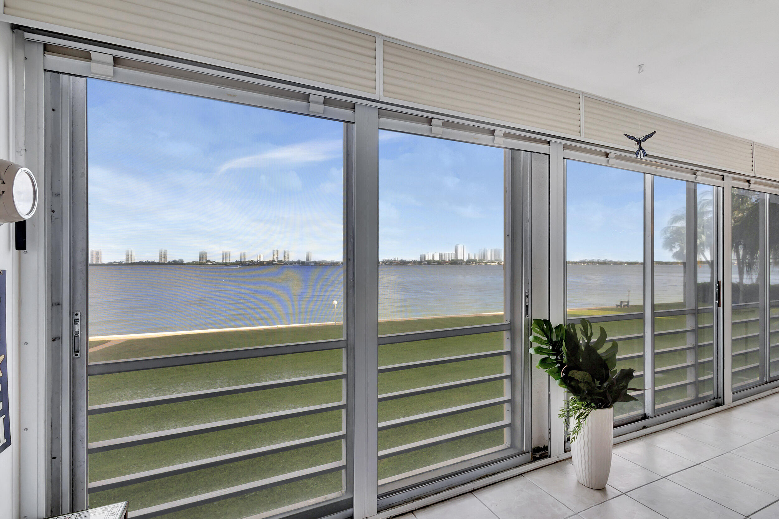 501 Lake Shore Drive Unit: 202