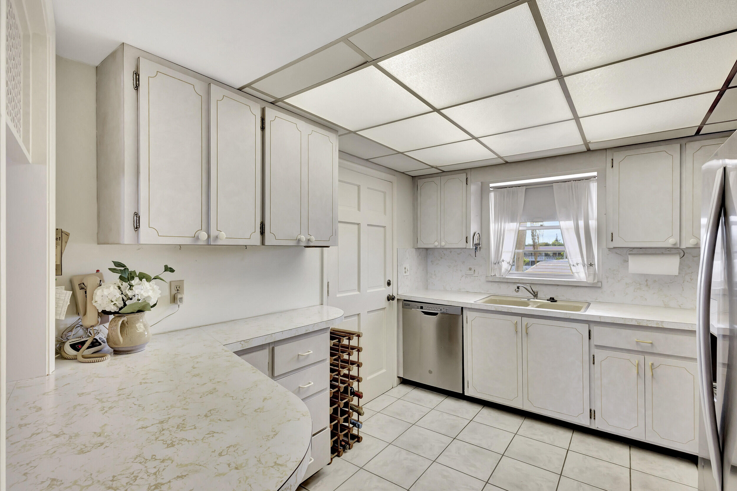 501 Lake Shore Drive Unit: 202