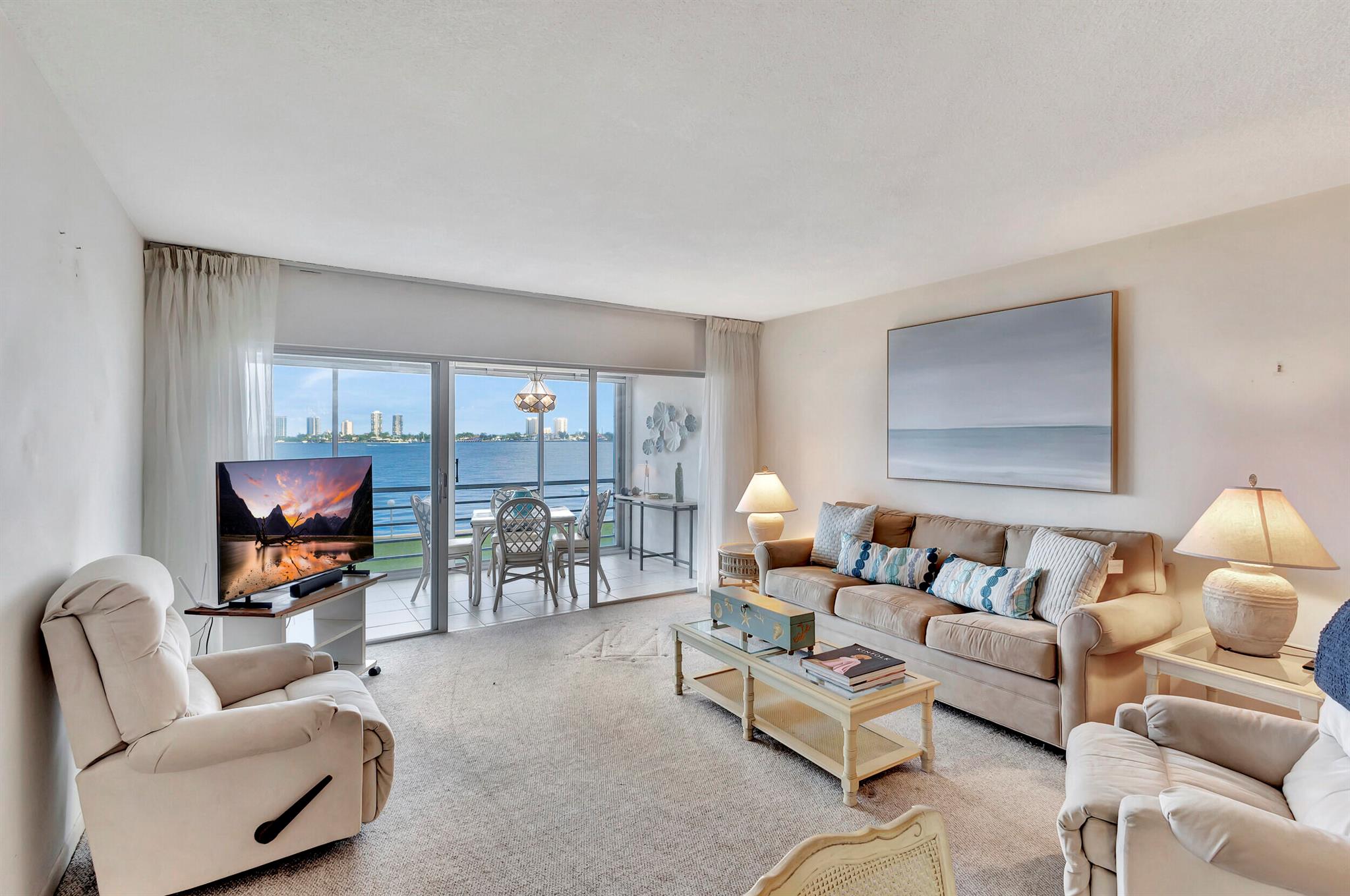501 Lake Shore Drive Unit: 202