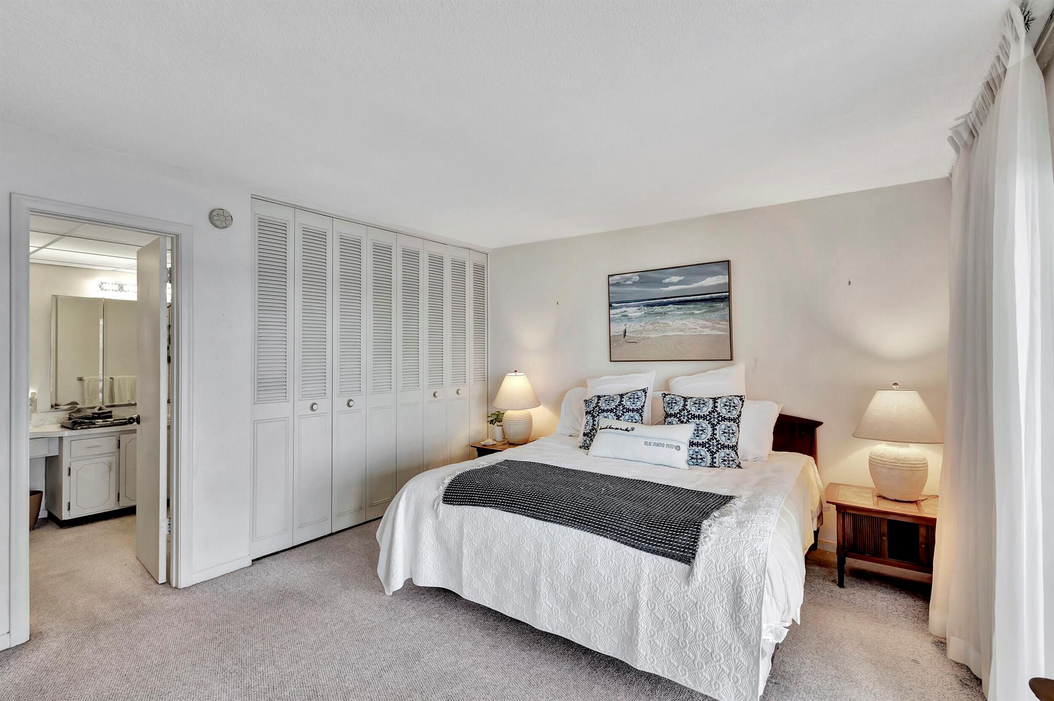 501 Lake Shore Drive Unit: 202