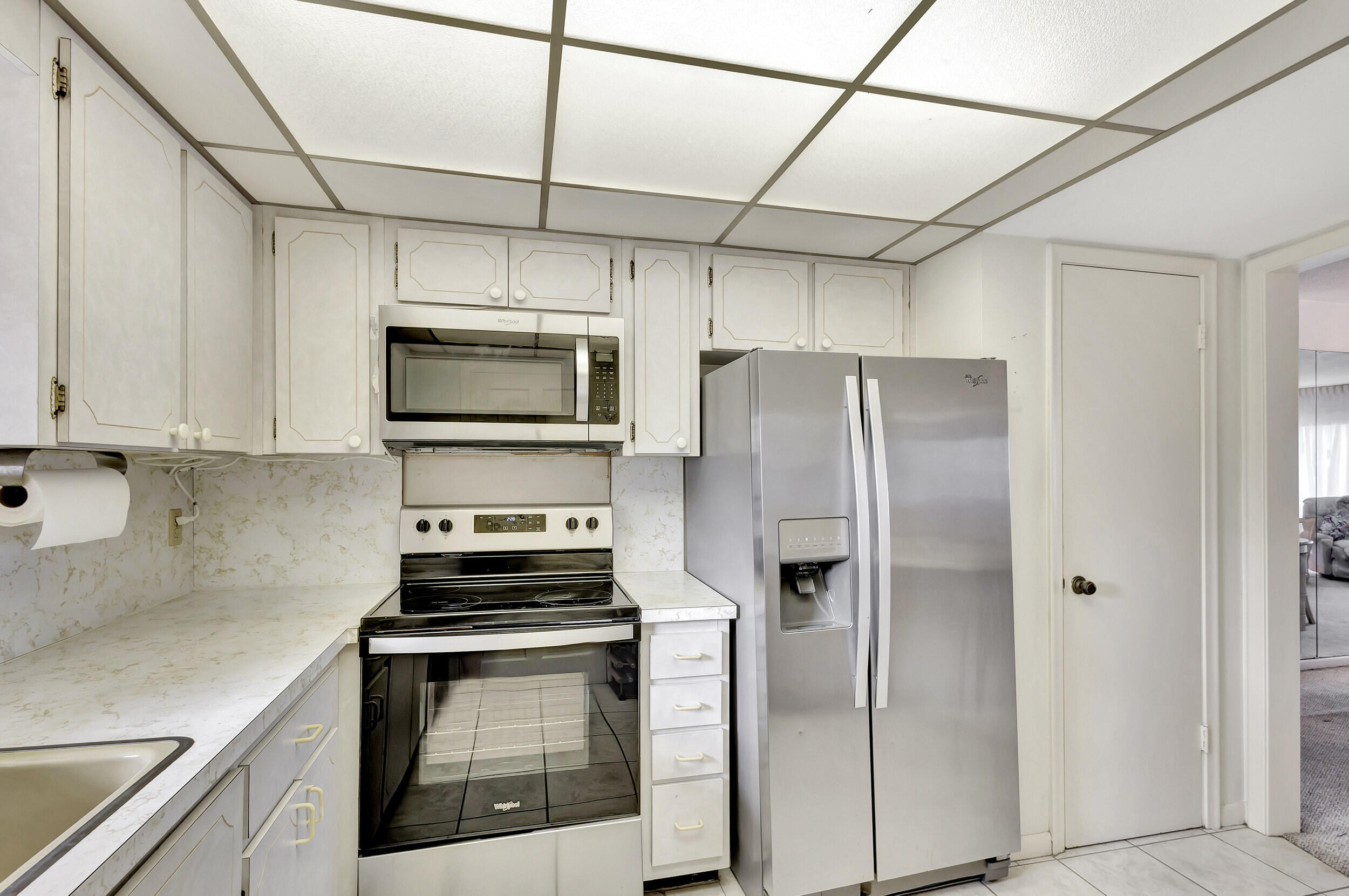 501 Lake Shore Drive Unit: 202