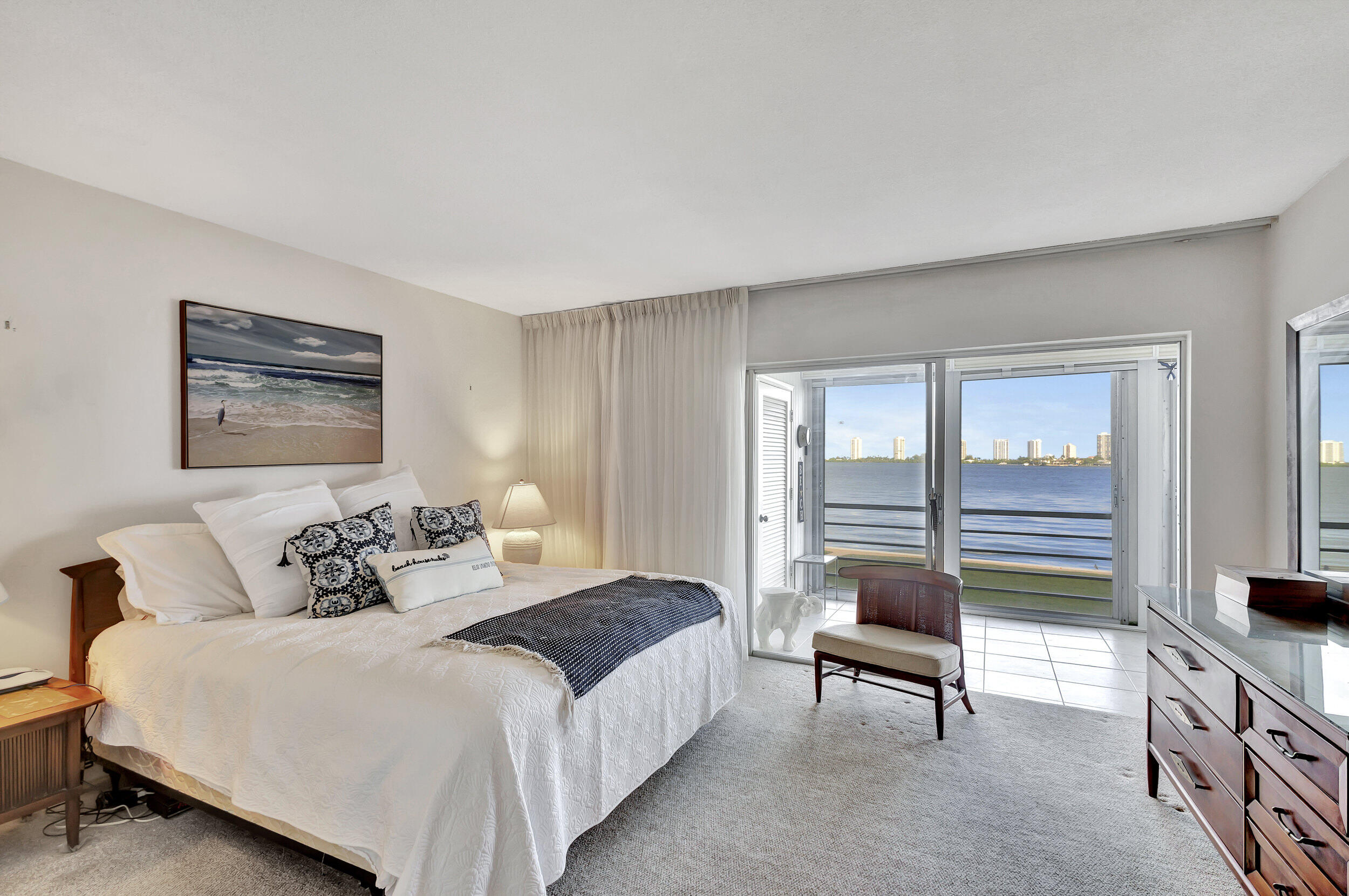 501 Lake Shore Drive Unit: 202