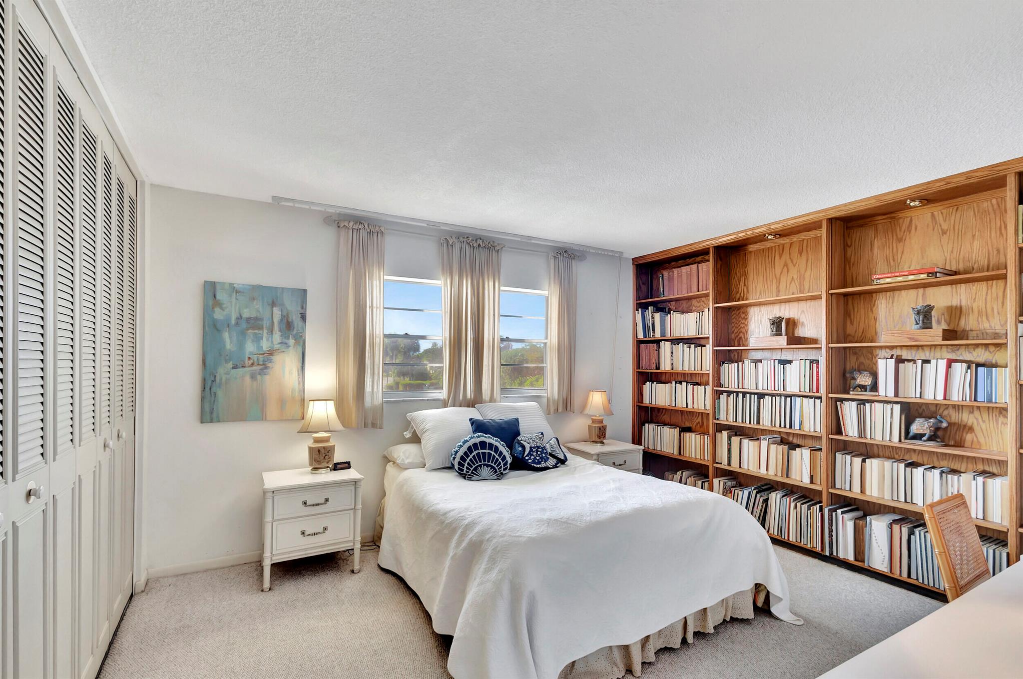 501 Lake Shore Drive Unit: 202