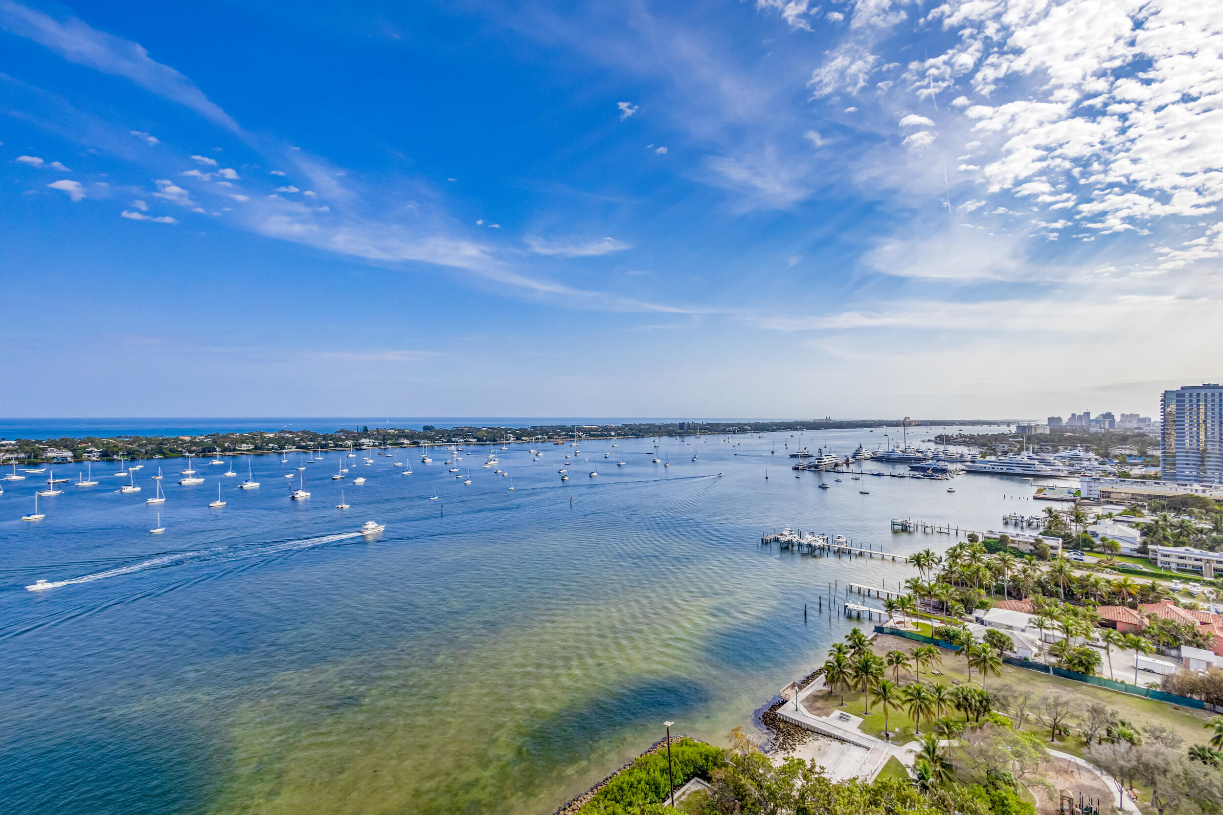 5200 N Flagler Drive Unit: 2304