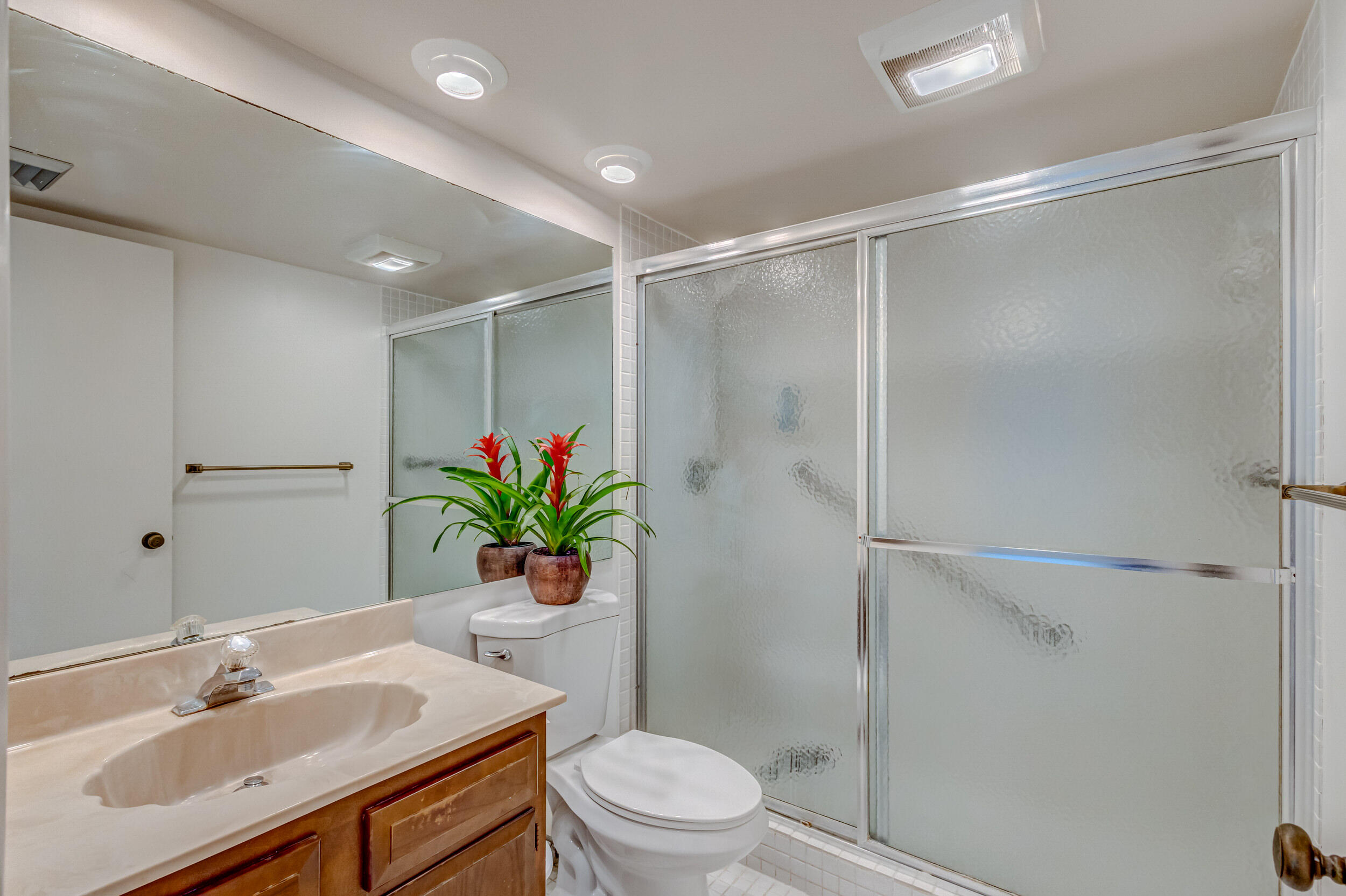 5200 N Flagler Drive Unit: 2304