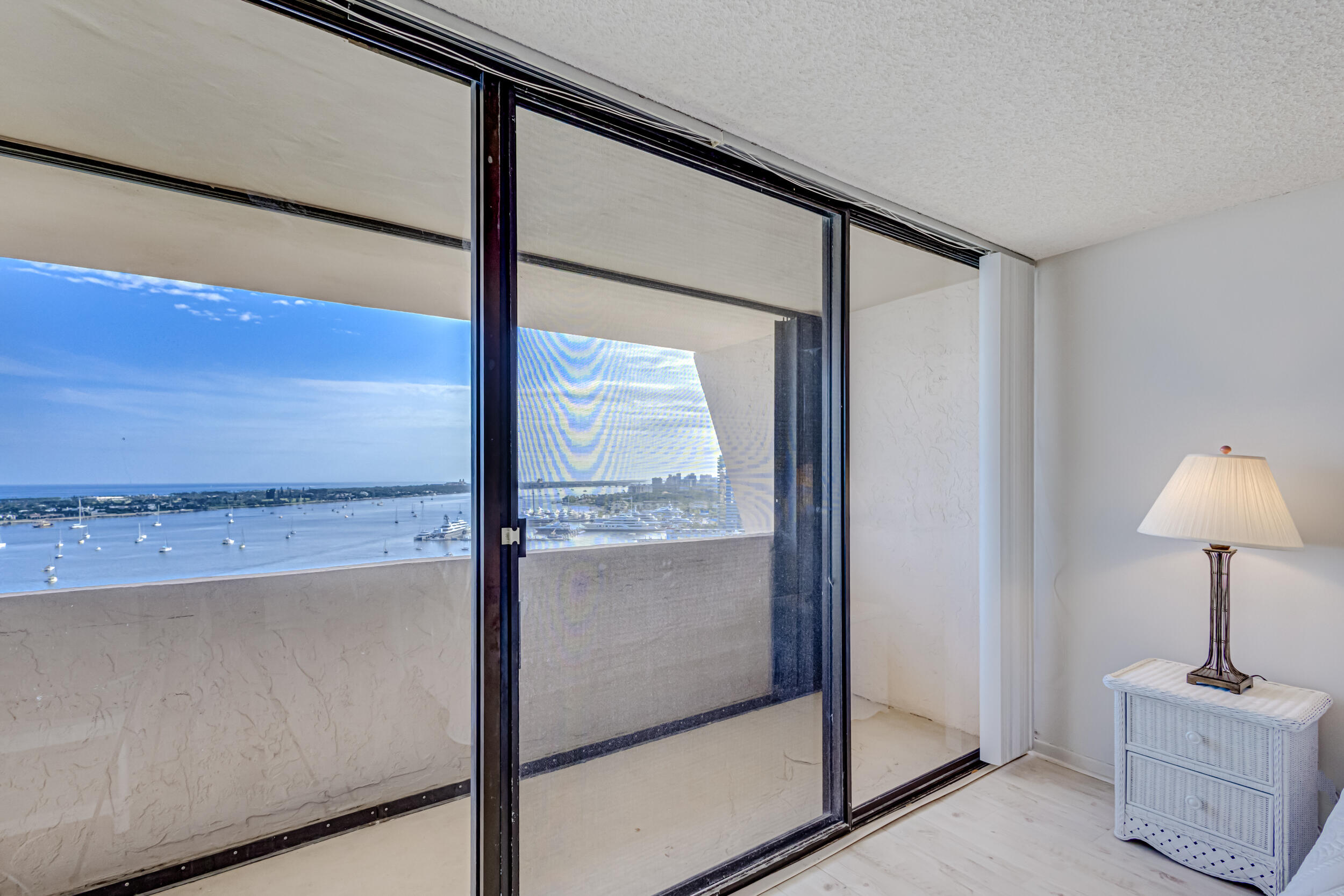 5200 N Flagler Drive Unit: 2304