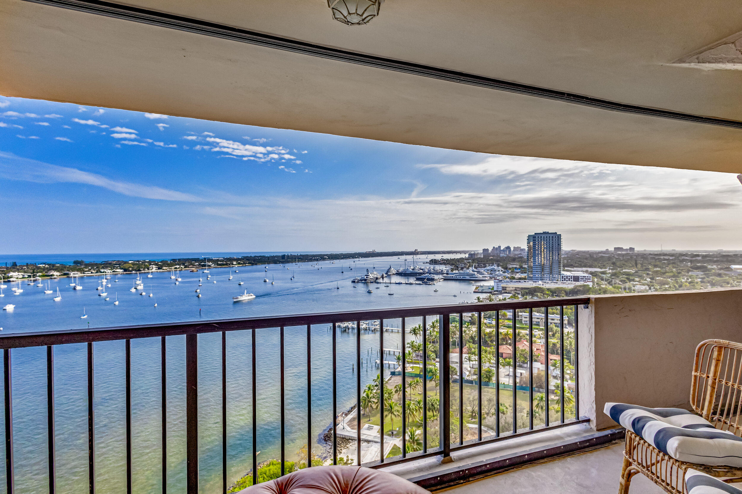 5200 N Flagler Drive Unit: 2304