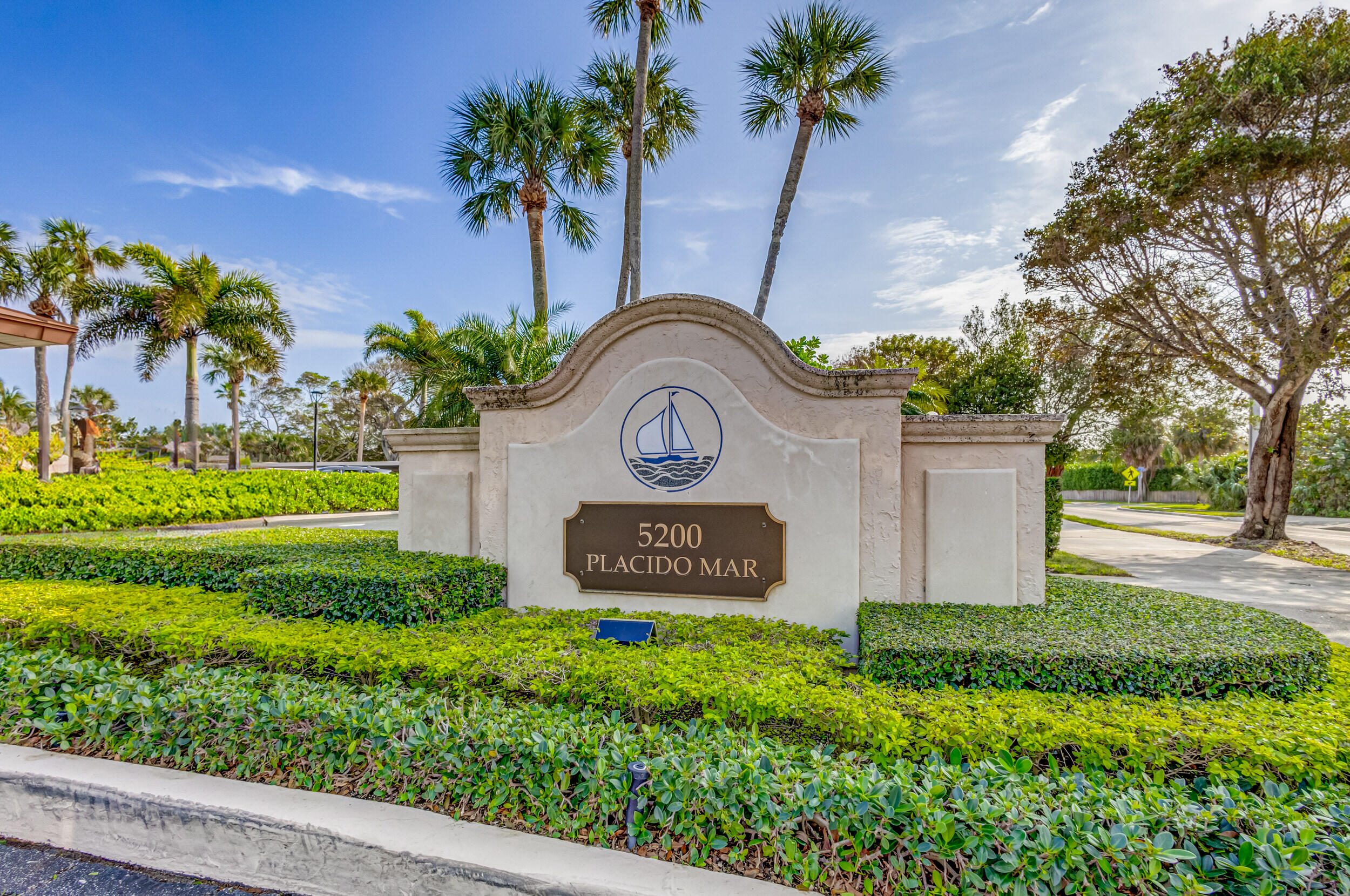 5200 N Flagler Drive 2304