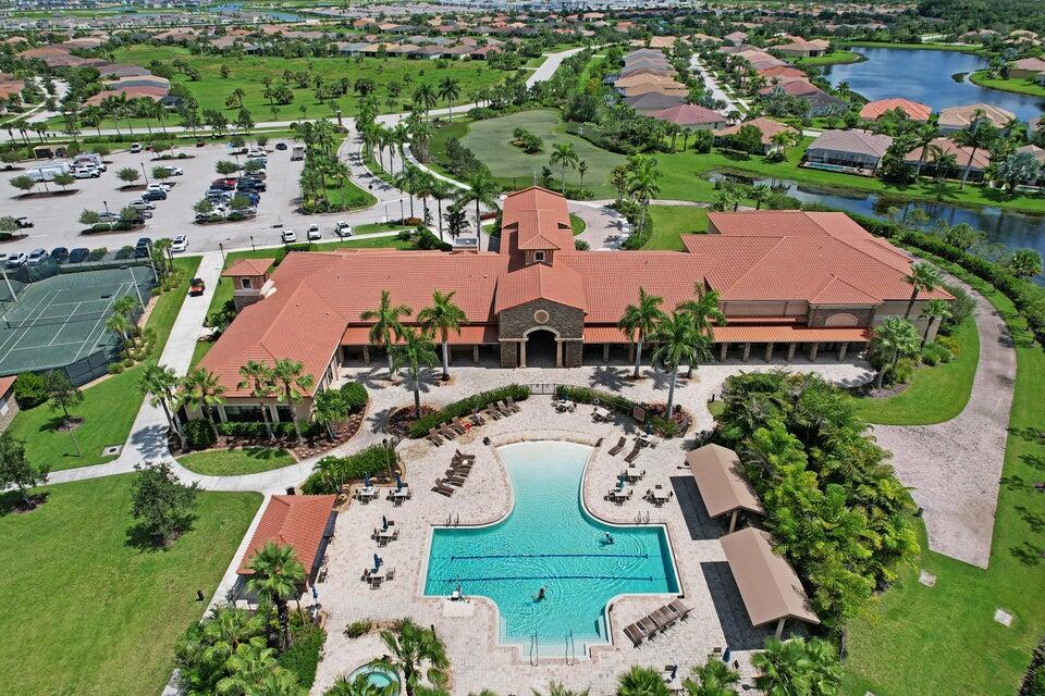 10295 SW Indian Lilac Trail