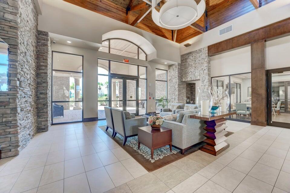 10295 SW Indian Lilac Trail