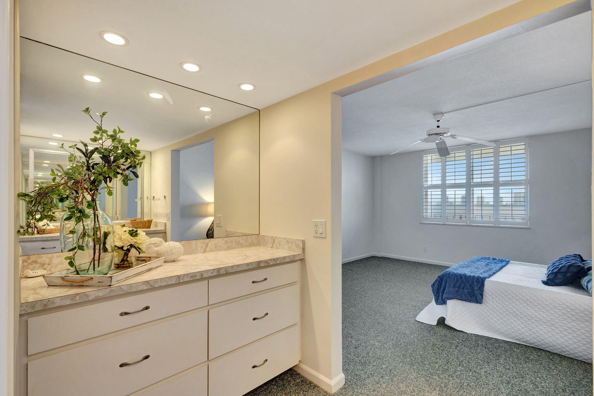 801 Lake Shore Drive 206