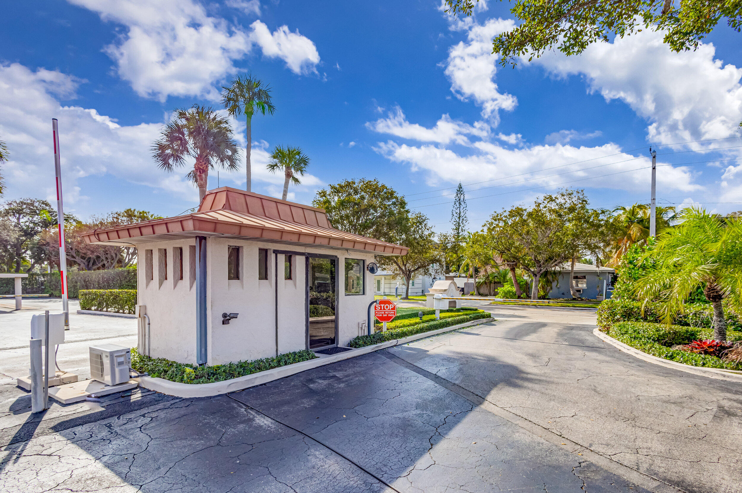 5200 N Flagler 2304 Drive 2304