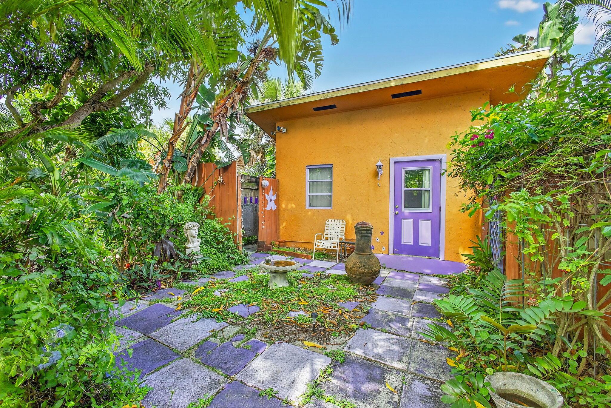 705 Lytle Street