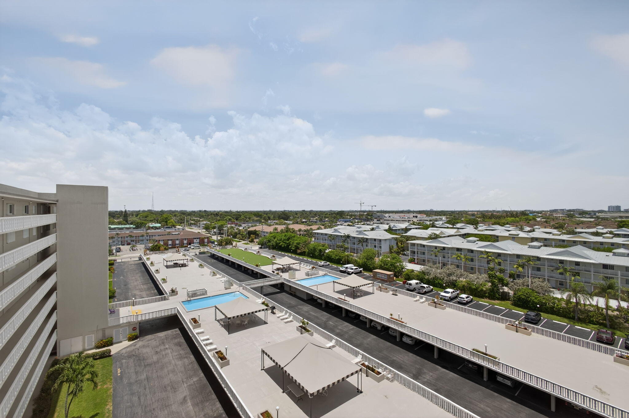 801 Lake Shore Drive 807