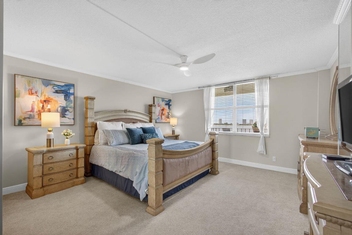 801 Lake Shore Drive 807