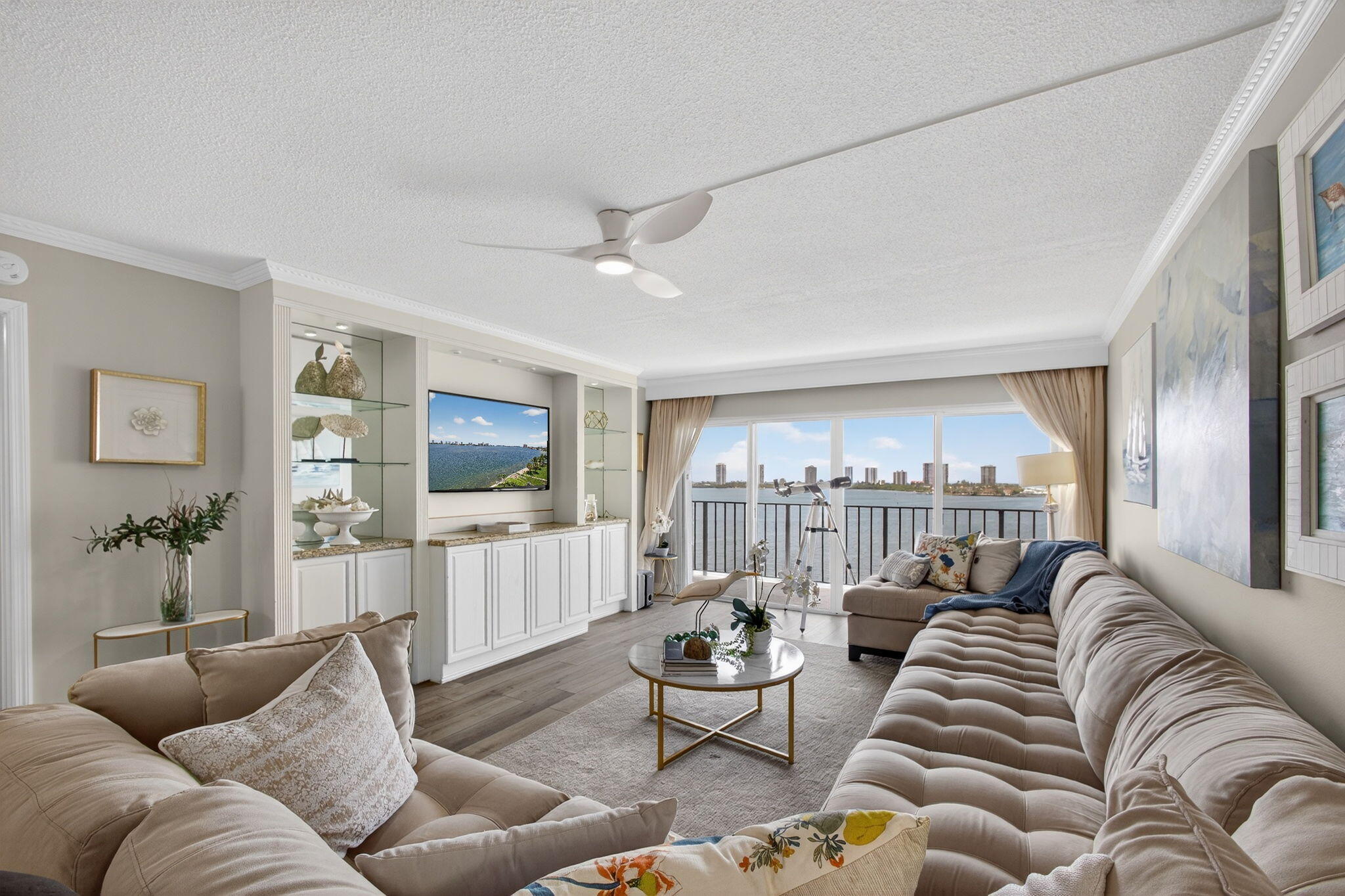 801 Lake Shore Drive 807