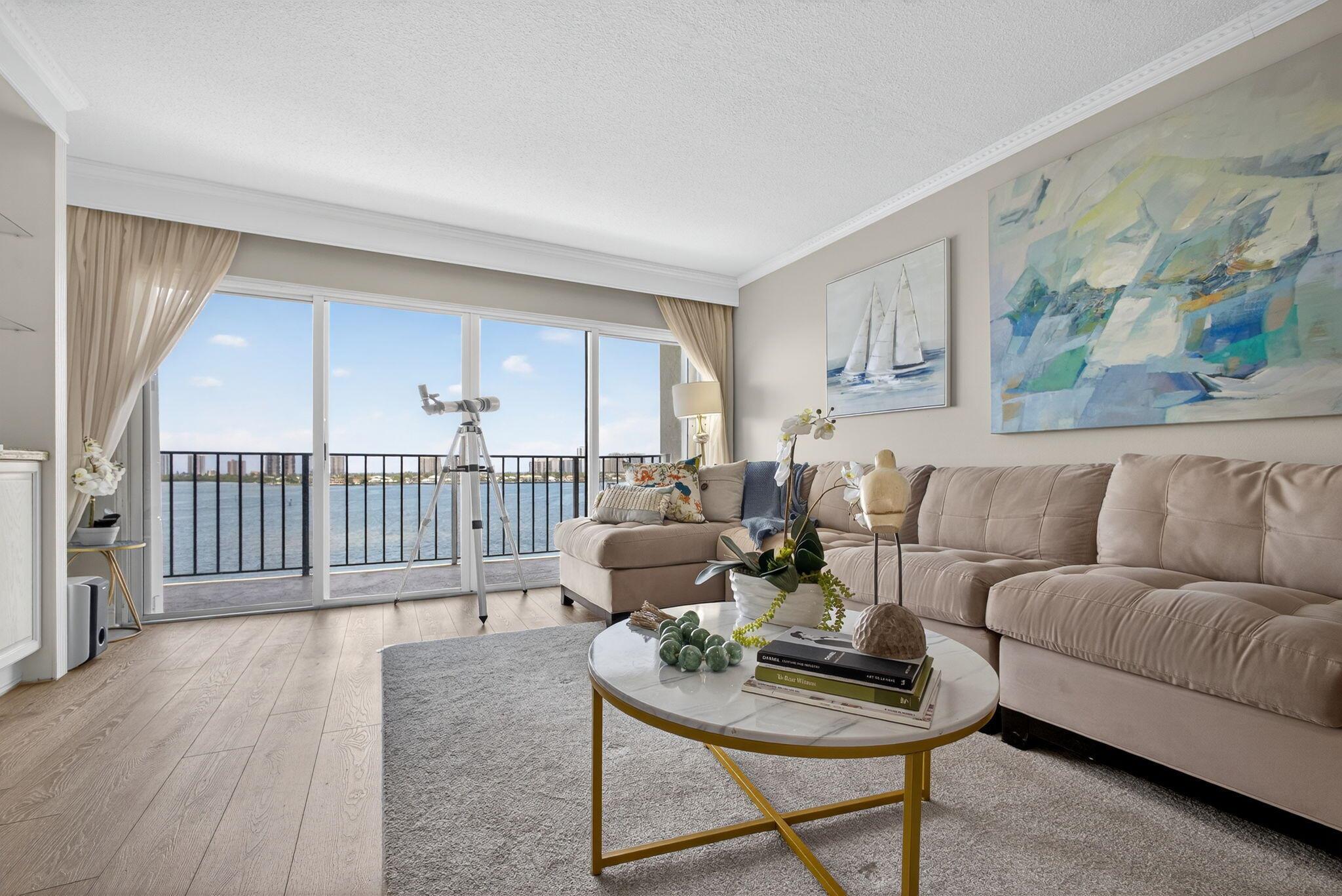 801 Lake Shore Drive 807