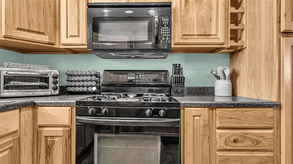 18627 N County Road 3290 Road