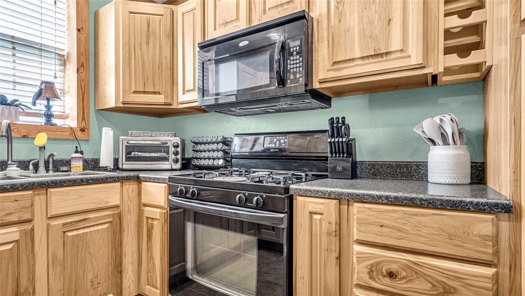 18627 N County Road 3290 Road