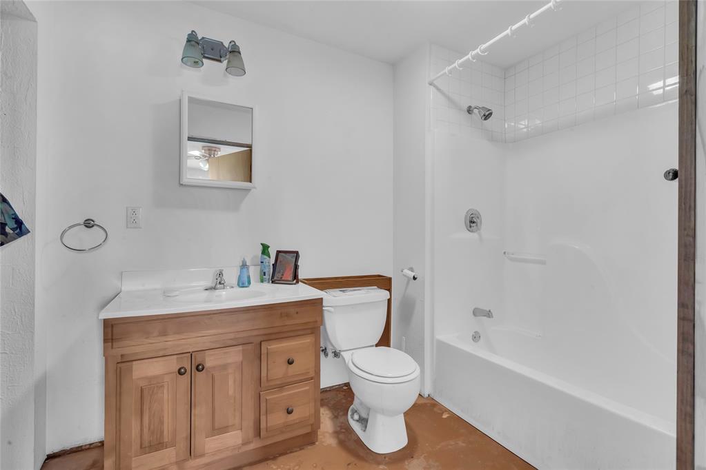 28256 N County Road 3210 Road