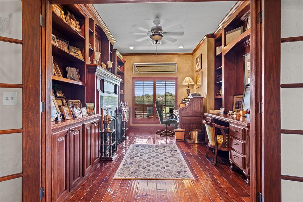 2302 Clubhouse Drive